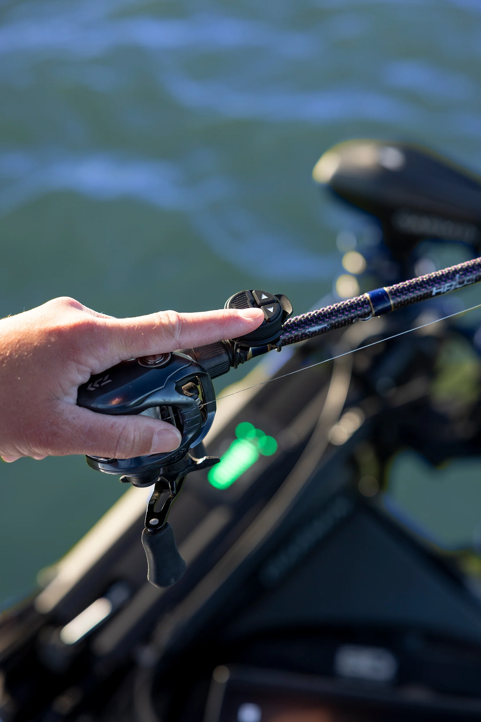 Garmin Spy Pole 49" moottoroitu pylvästeline - Image 12