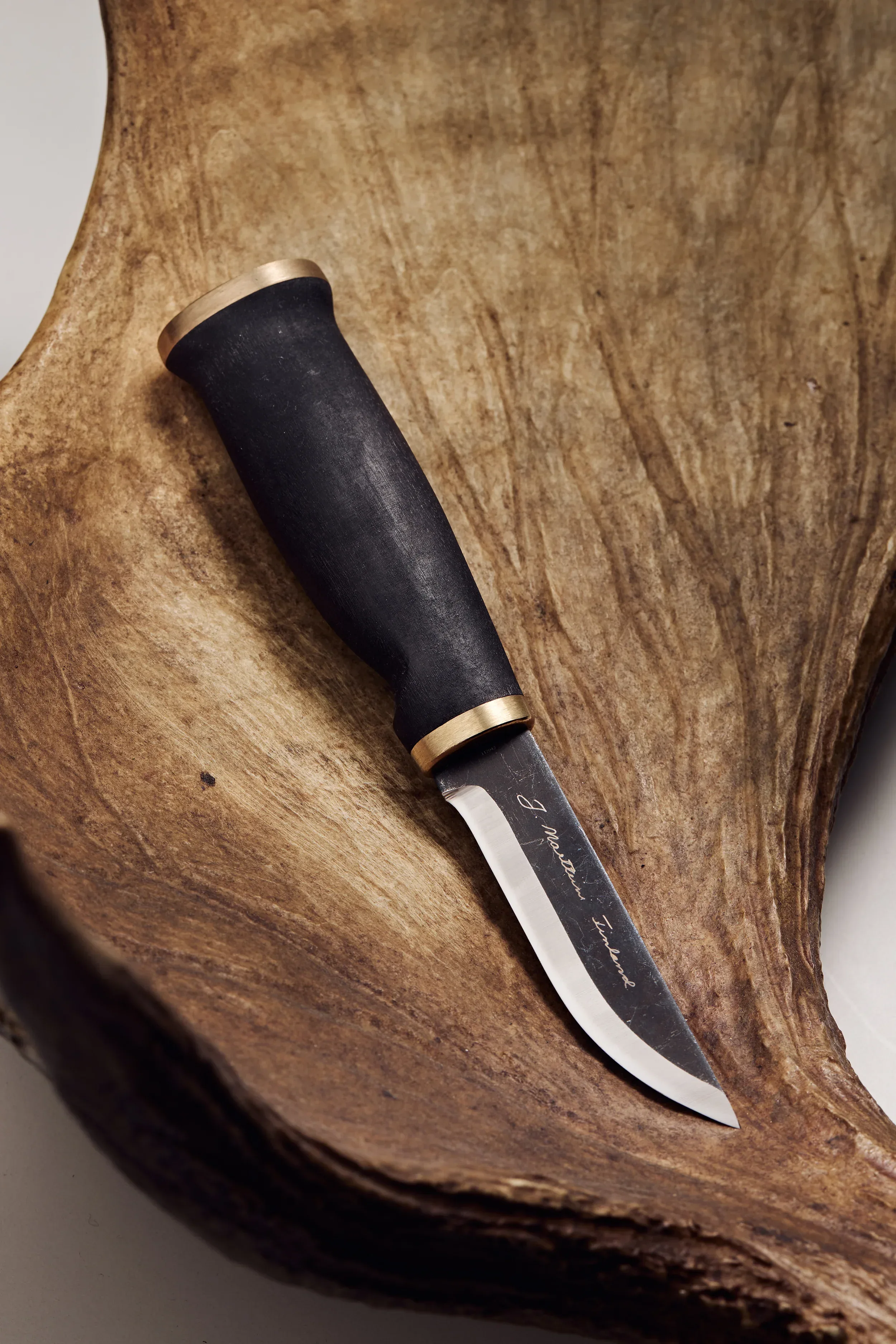 Marttiini Hirvi Black puukko lahjalaatikossa - Image 7