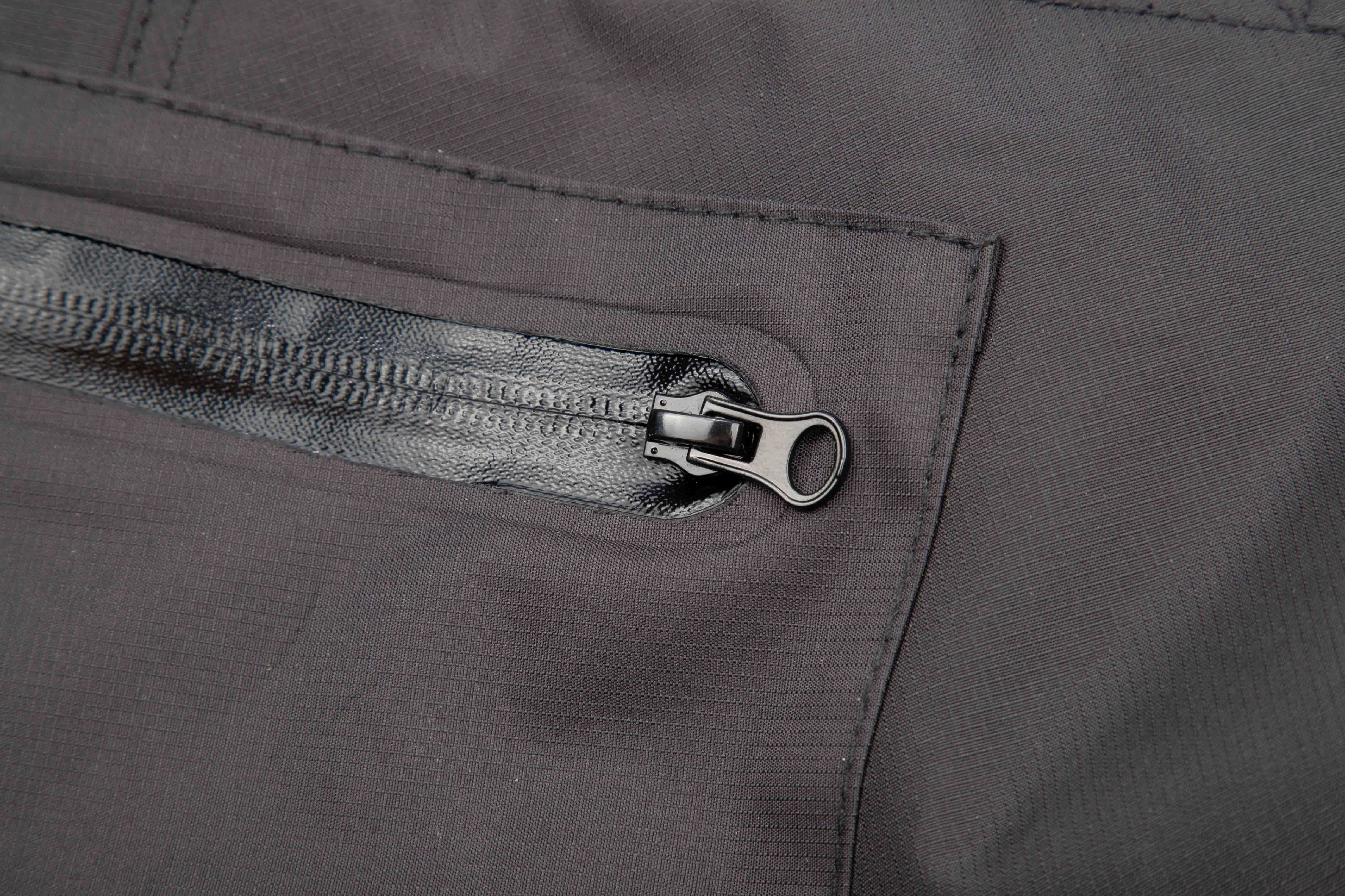 Mikado Black Basic kahluuhousut saappailla - Image 4