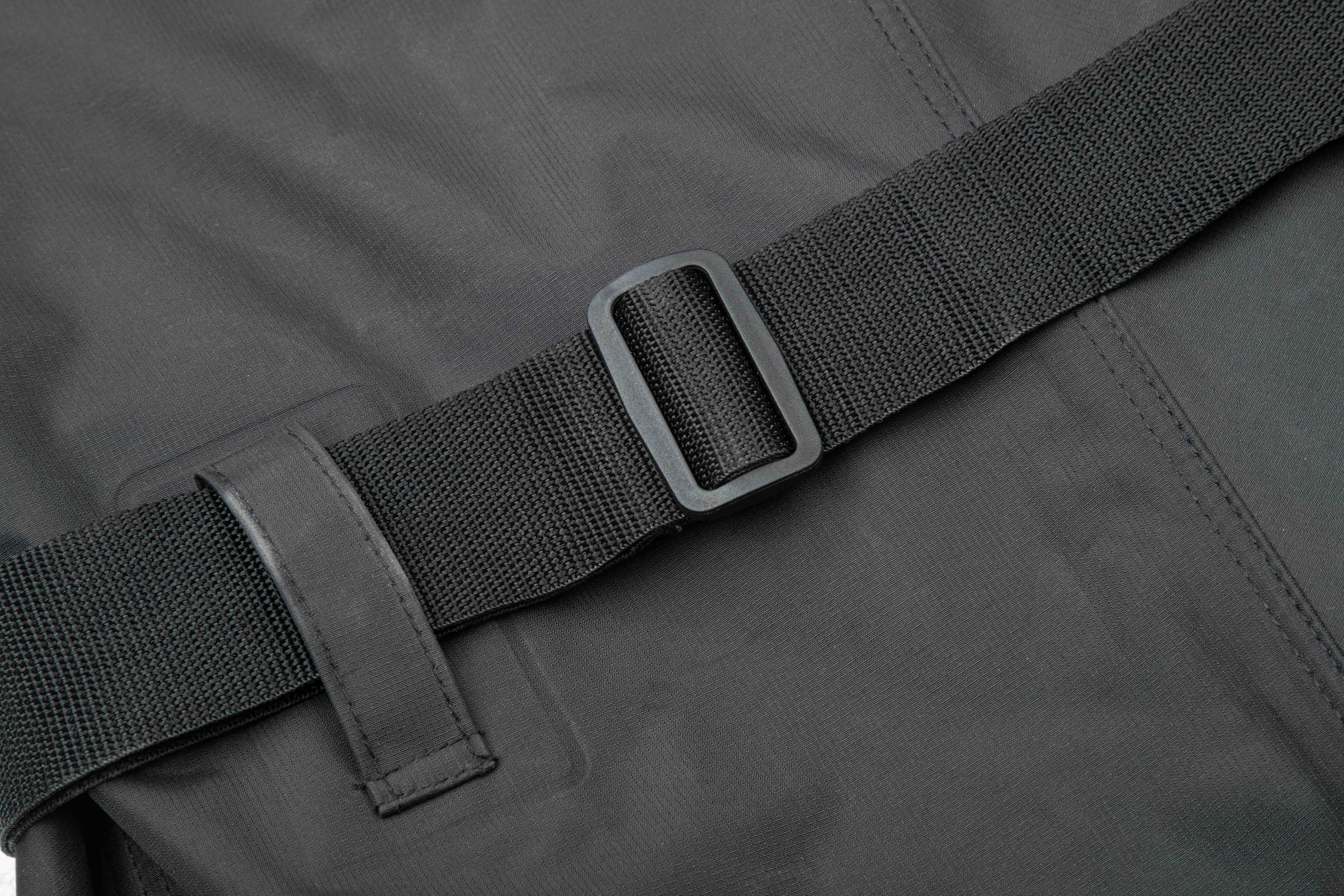 Mikado Black Basic kahluuhousut saappailla - Image 8