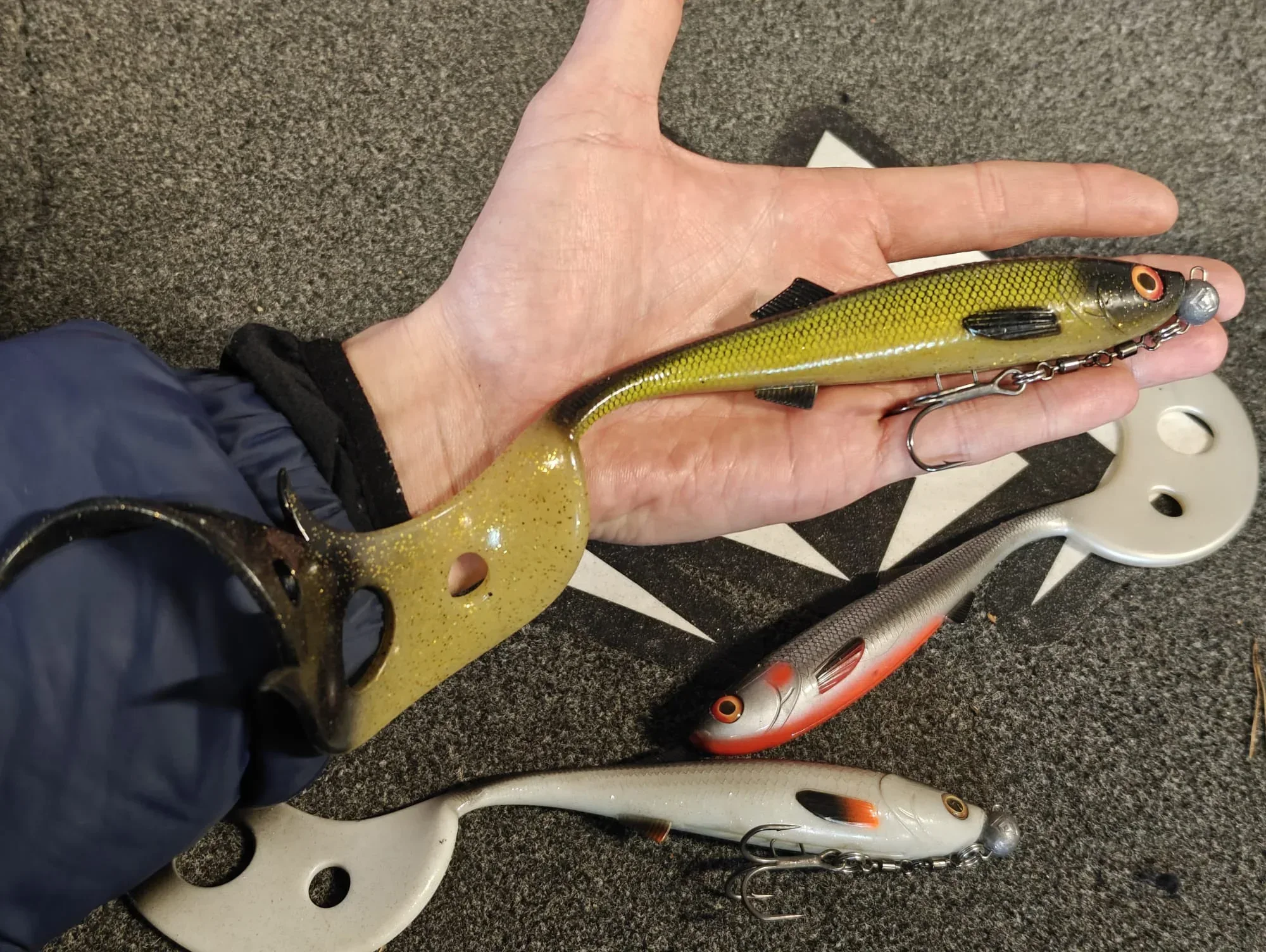 Mikado Sicario Pike Tail 24 cm jigi - Image 4