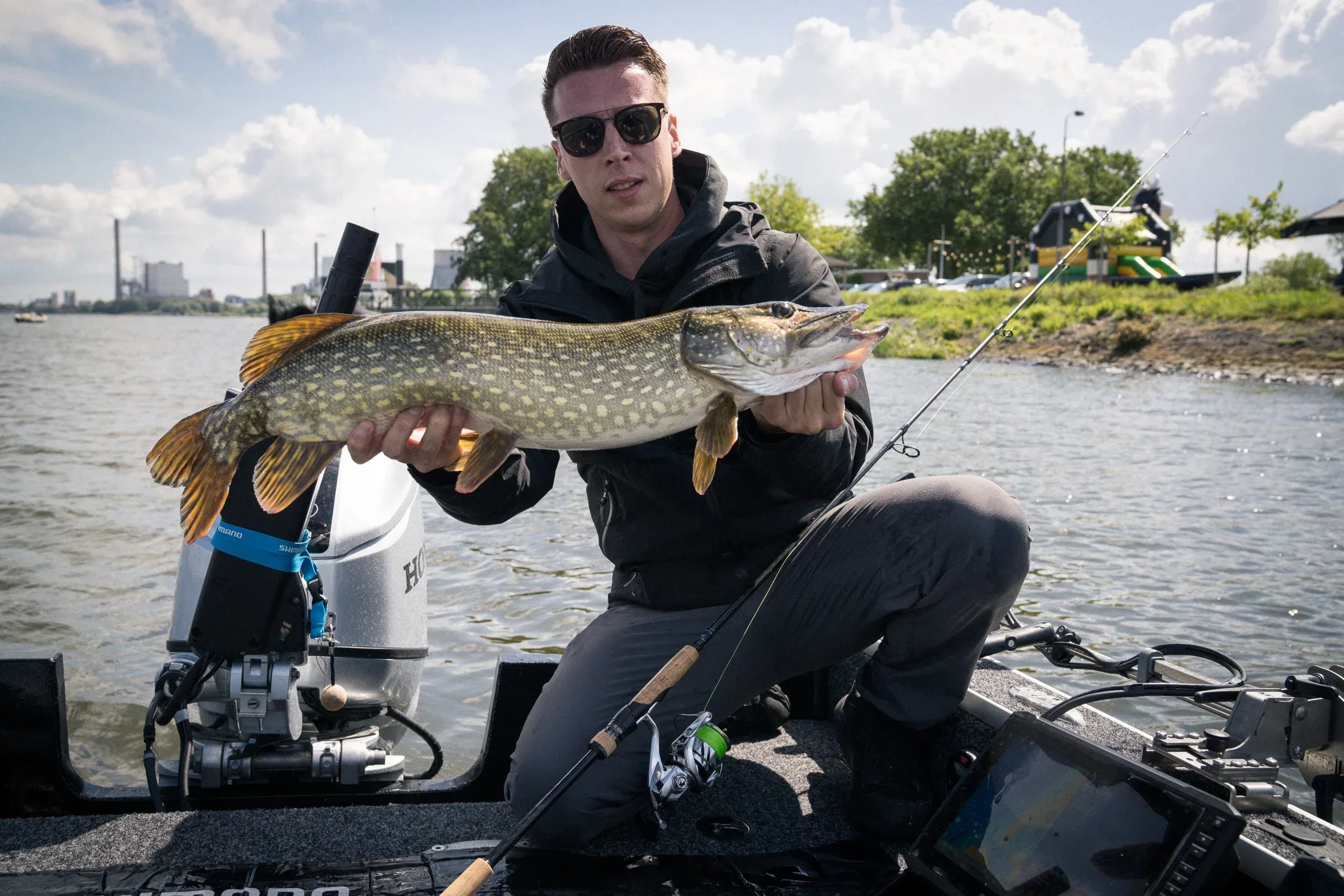 Shimano Stradic FM avokela - Image 9